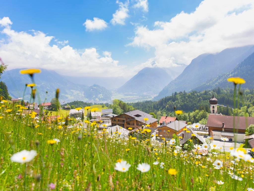 Landal Chalet Matin Hotell Bürserberg Exteriör bild